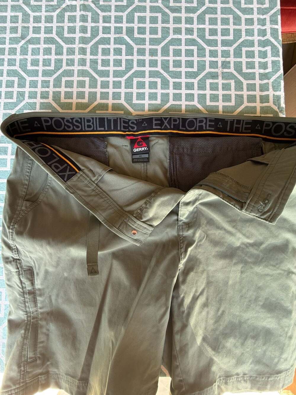 Gerry Men's Size 40 Olive Green Explore The Possibilities Hiking Shorts